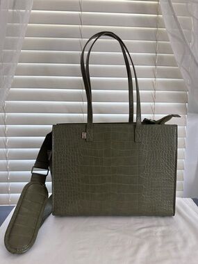 BEIS The Work Tote in Olive Croc